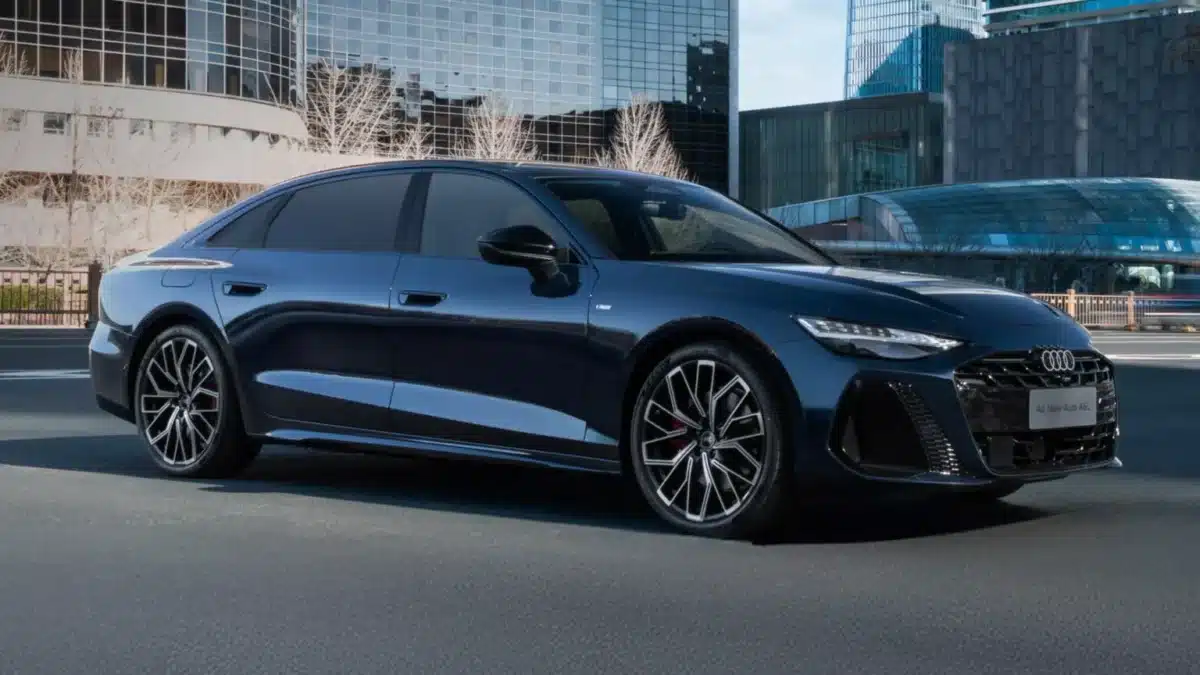 Новото Audi A6L порасна до размерите на флагман и е изненадващо достъпно