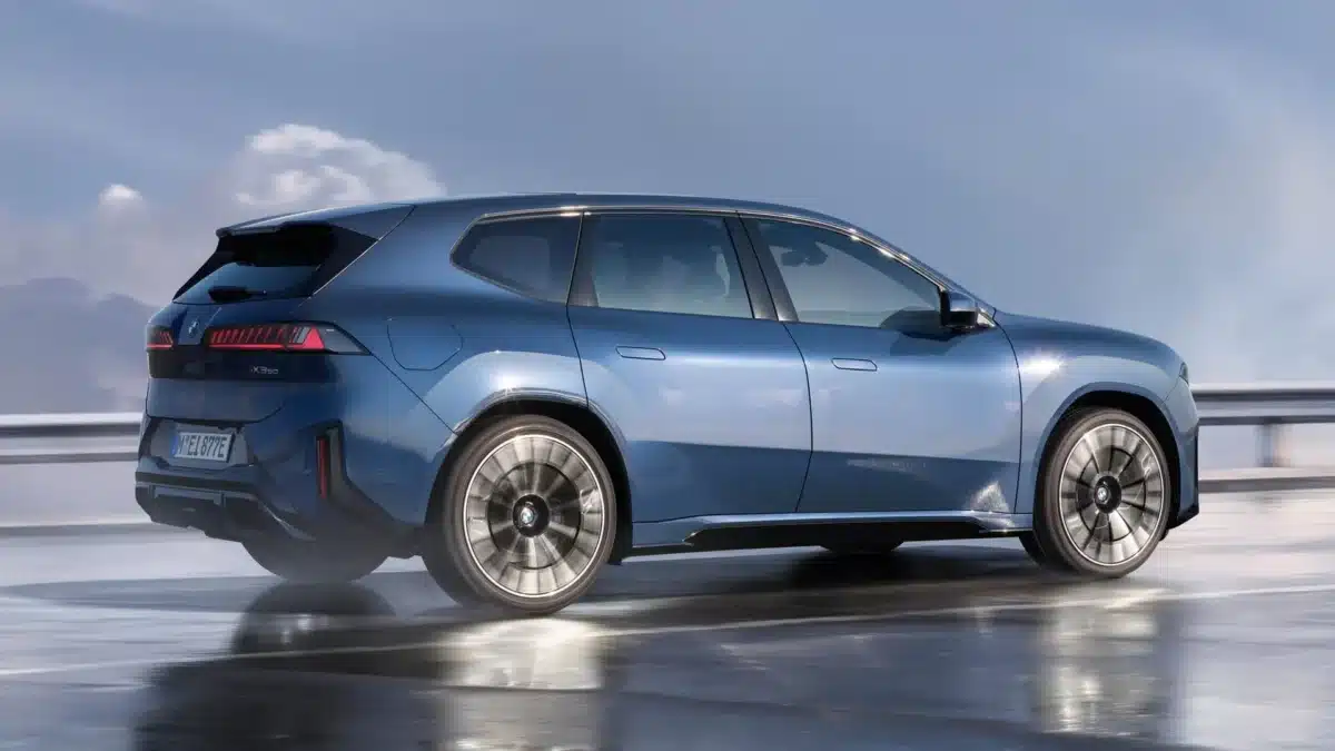 BMW iX3 Long Wheelbase в Китай с тенденция за дебют в Европа