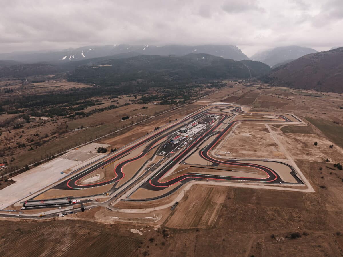 България вече има своя „скоростен храм“: A1 Motor Park отвори врати с амбиция за Формула 3 и европейския елит