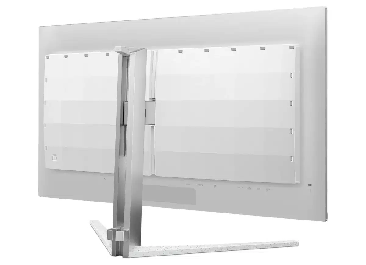 Philips представи 31,5-инчовия геймърски монитор Evnia 32M2N8900X – QD-OLED, 4K, 240Hz и Ambiglow подсветка