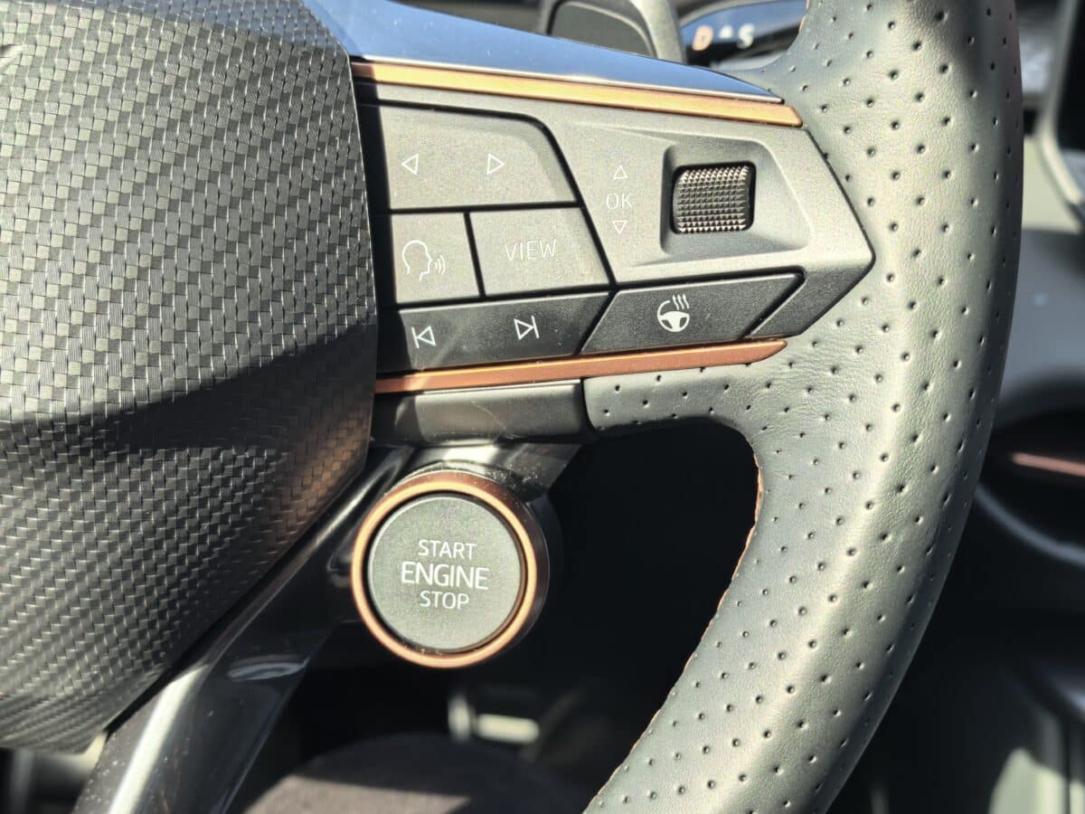 265 к.с. без ток: CUPRA Terramar е шамар за скучните семейни SUV-та