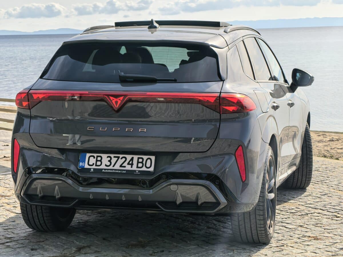 265 к.с. без ток: CUPRA Terramar е шамар за скучните семейни SUV-та
