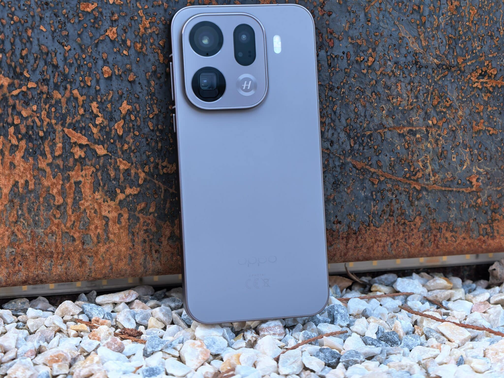 Oppo Find X9 Pro: моментът, в който смартфоните достигнаха върха – или започна нова ера?