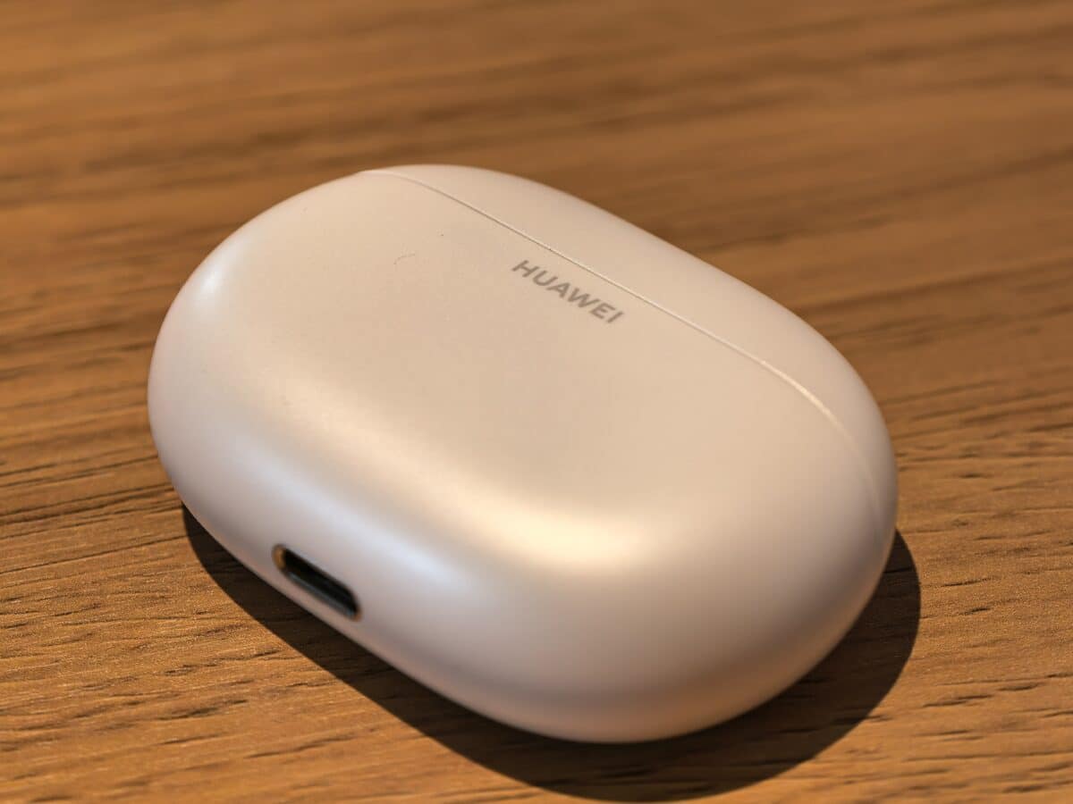 Huawei FreeBuds Pro 5 — премиум слушалки, които играят в друга лига