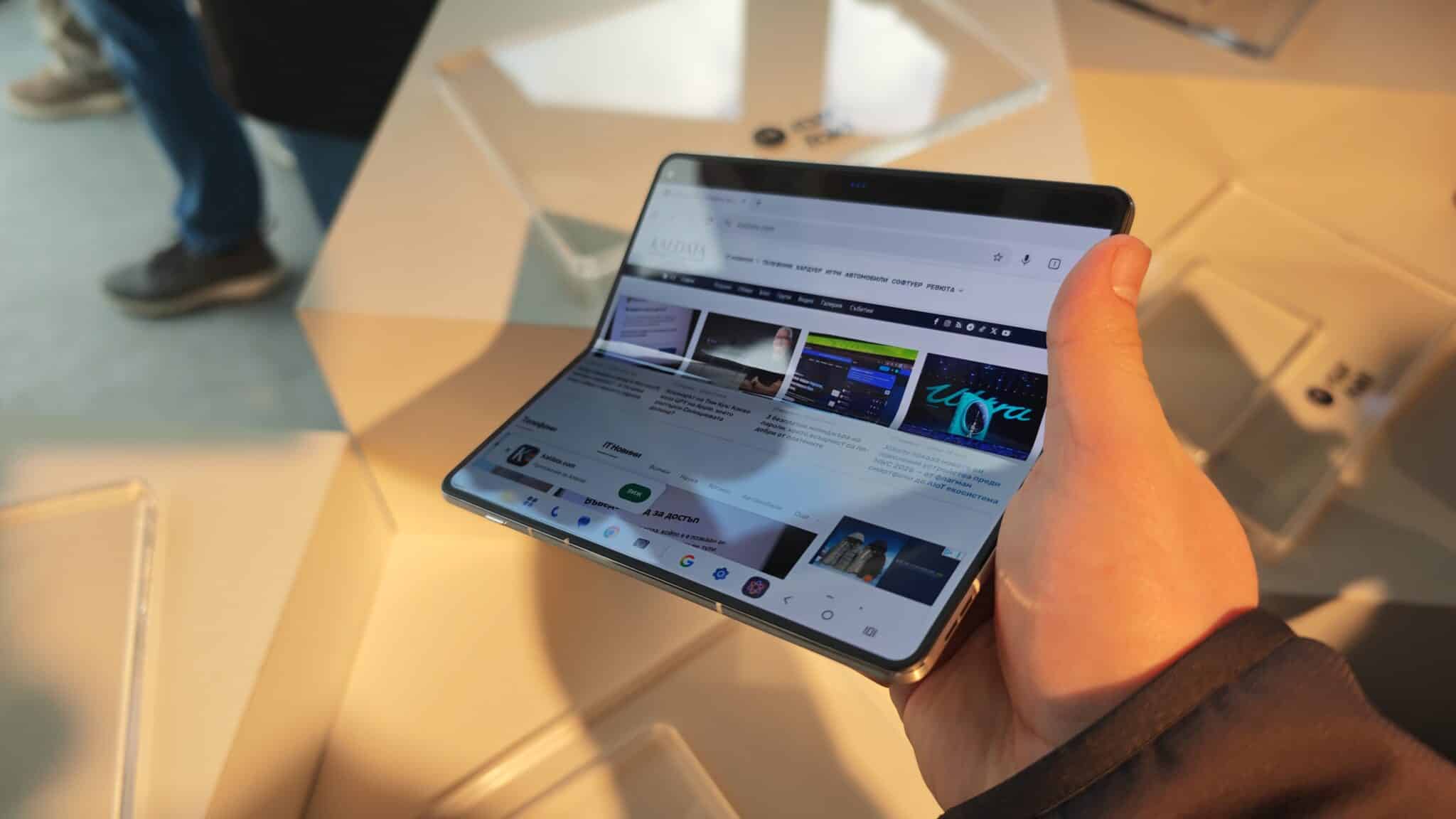Motorola показа сгъваемия смартфон Razr Fold и сподели някои подробности за него