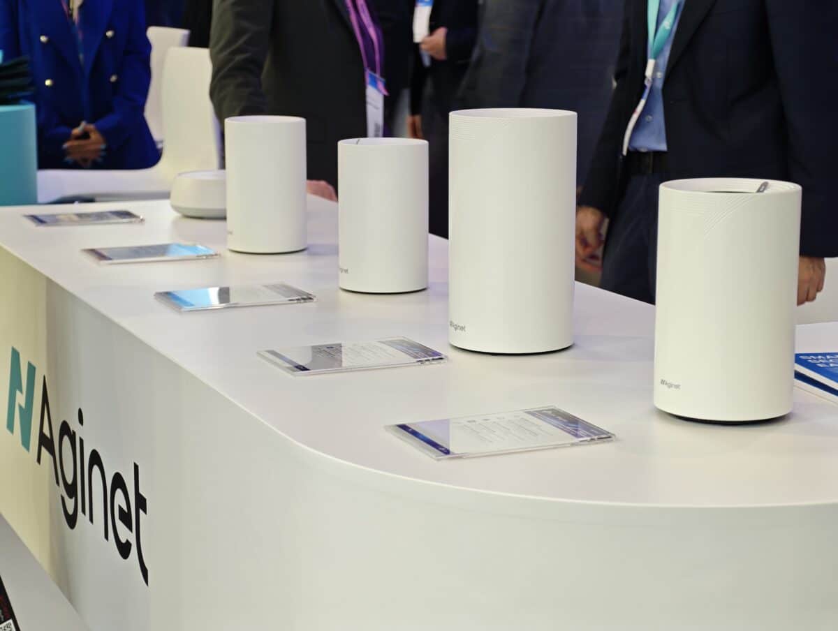 Соларни камери, 5G рутери и XGS-PON: какво показа TP-Link на MWC 2026