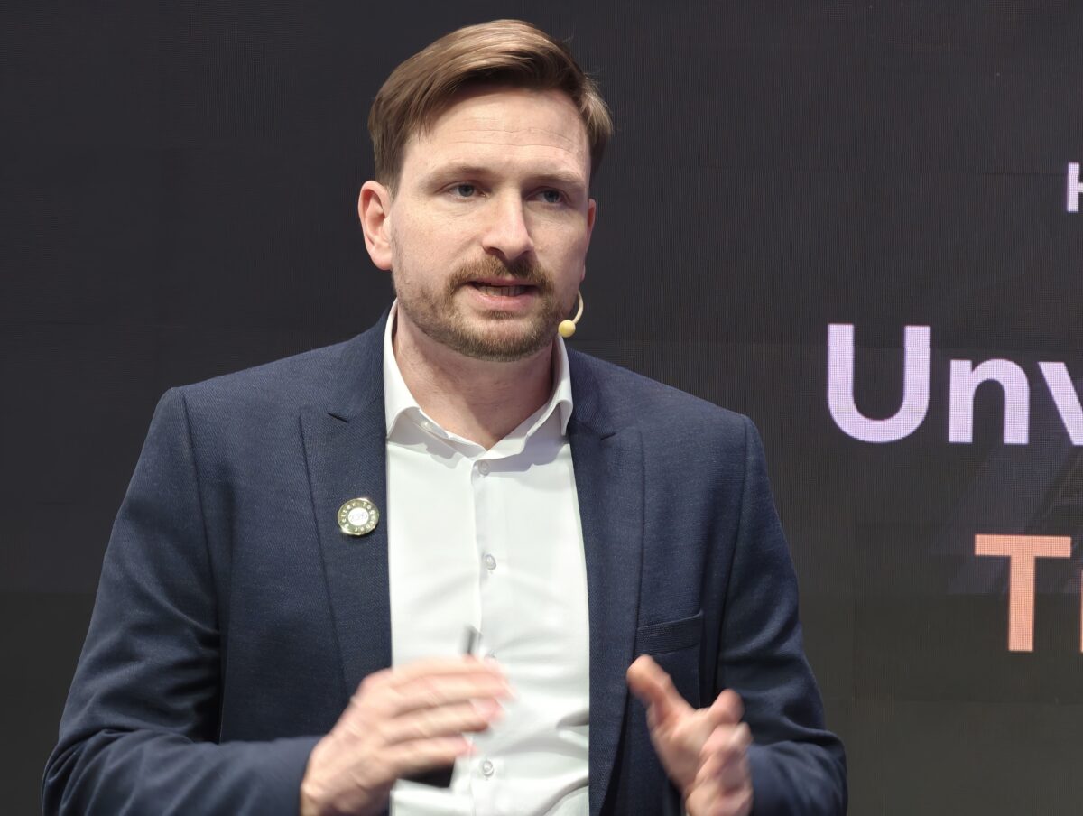 Huawei на MWC 2026: компанията показа бъдеще със сгъваеми екрани, умни устройства и амбиция отвъд смартфона