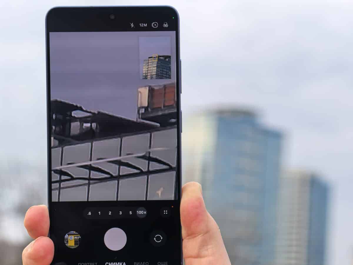 Една седмица със Samsung Galaxy S26 Ultra: по-лек дизайн, мощен хардуер и екран, който крие тайните ви