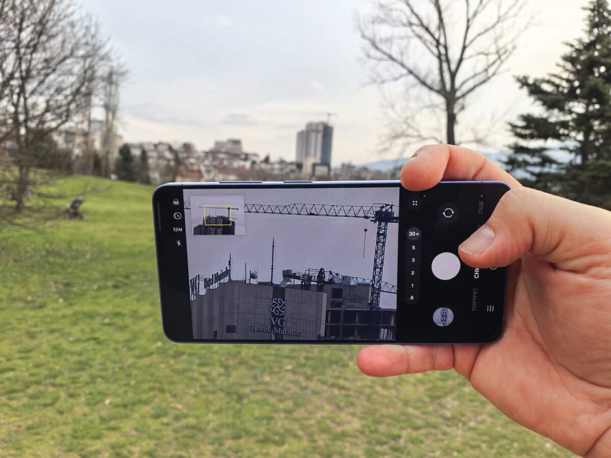 Samsung Galaxy S26 Ultra: телефонът, който изглежда като малък ъпгрейд… но променя всичко
