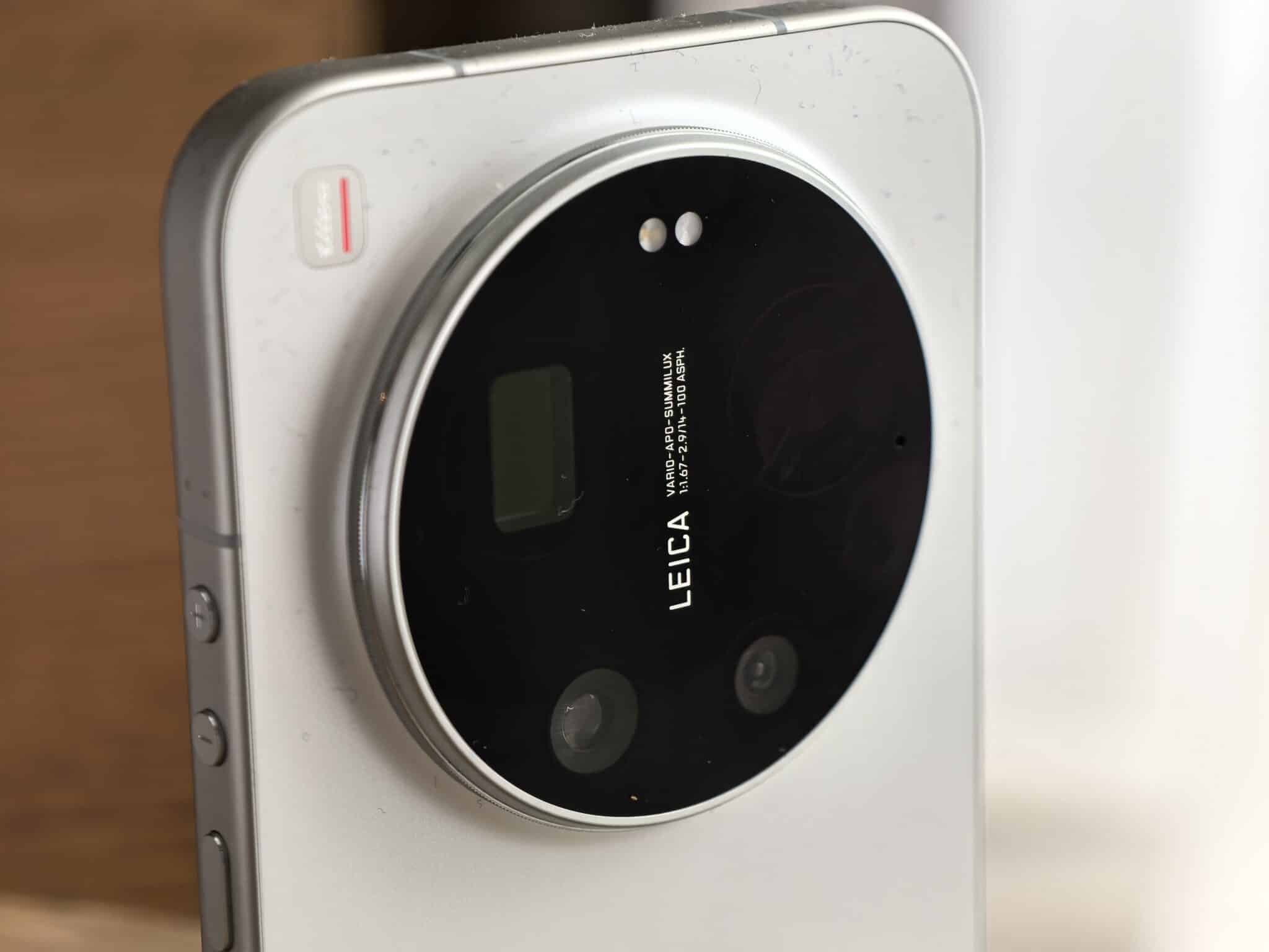 Xiaomi 17 Ultra: смартфонът, който кара професионалните фотоапарати да се притесняват