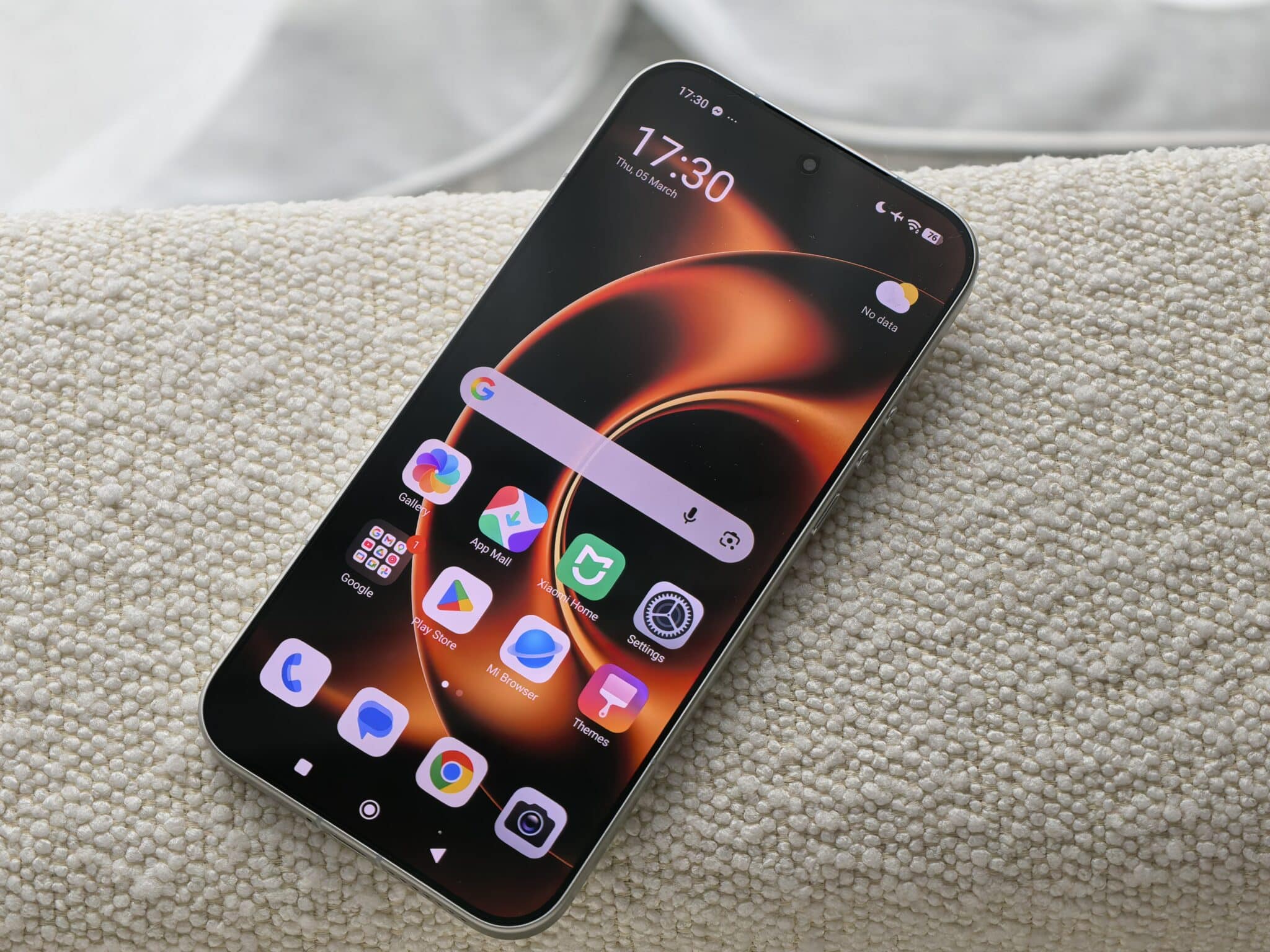 Xiaomi 17 Ultra: смартфонът, който кара професионалните фотоапарати да се притесняват