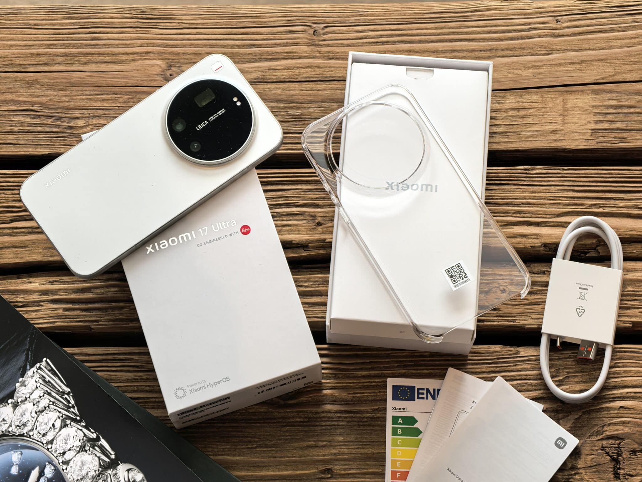 Xiaomi 17 Ultra: смартфонът, който кара професионалните фотоапарати да се притесняват