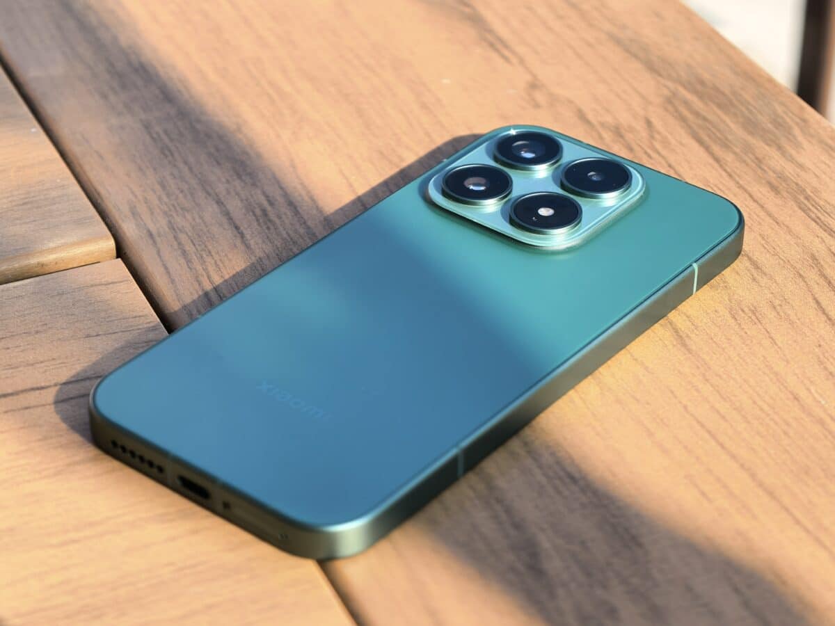 Xiaomi 17: Това ли е най-добрият компактен флагман, който можеш да купиш в момента?