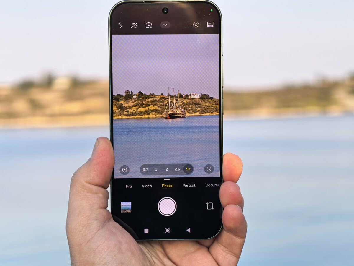 Xiaomi 17: Това ли е най-добрият компактен флагман, който можеш да купиш в момента?