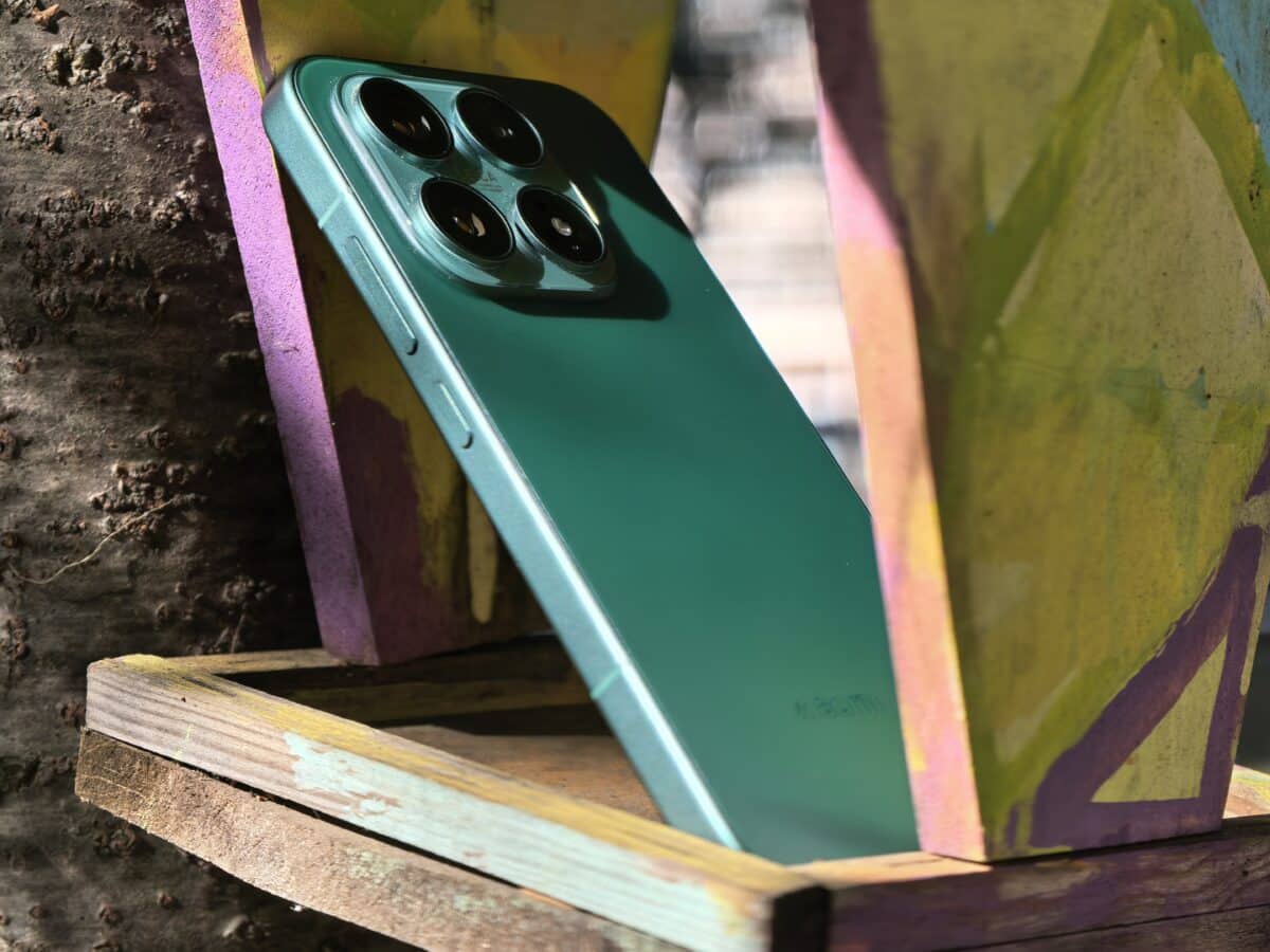 Xiaomi 17: Това ли е най-добрият компактен флагман, който можеш да купиш в момента?