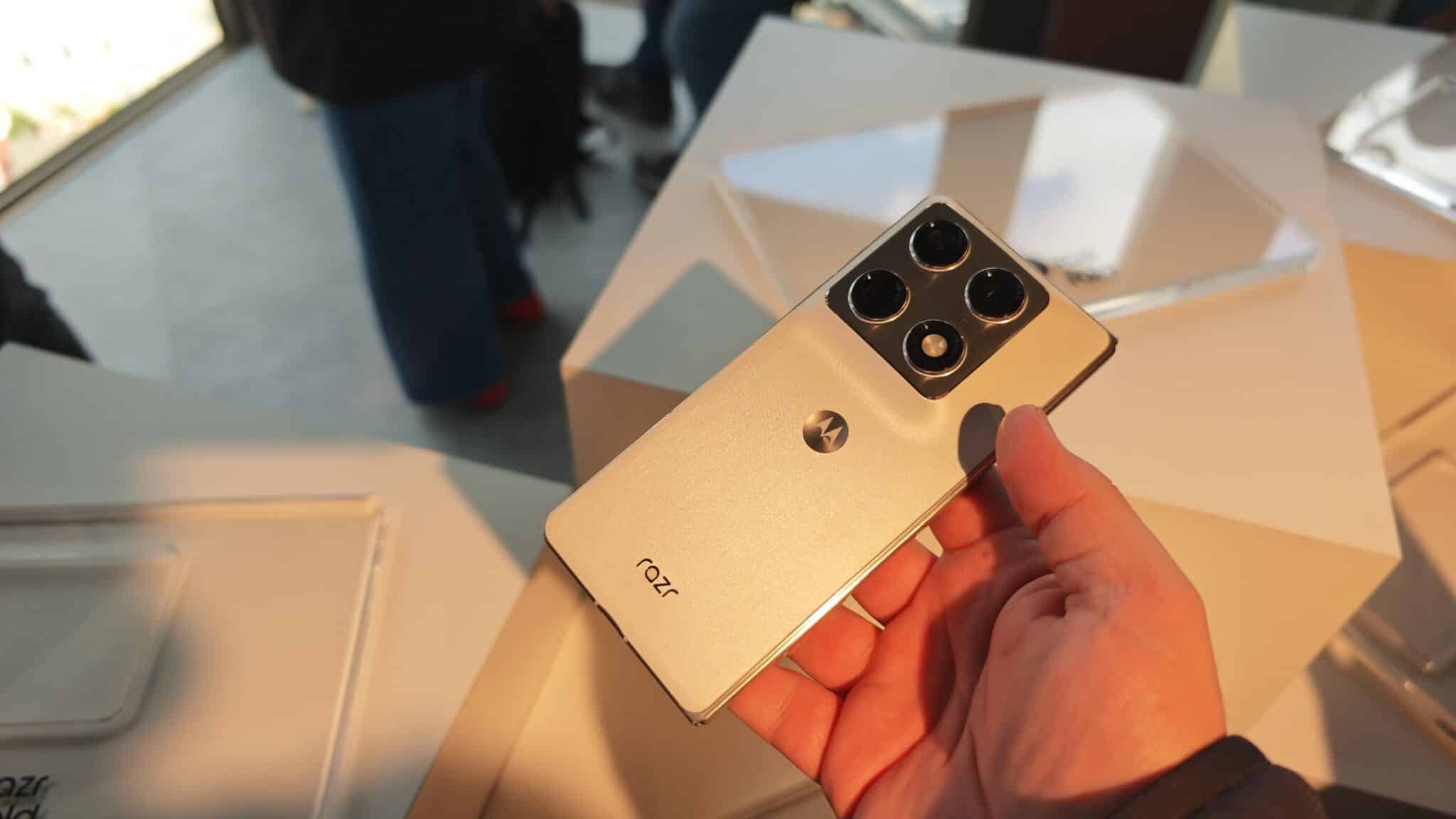 Motorola показа сгъваемия смартфон Razr Fold и сподели някои подробности за него