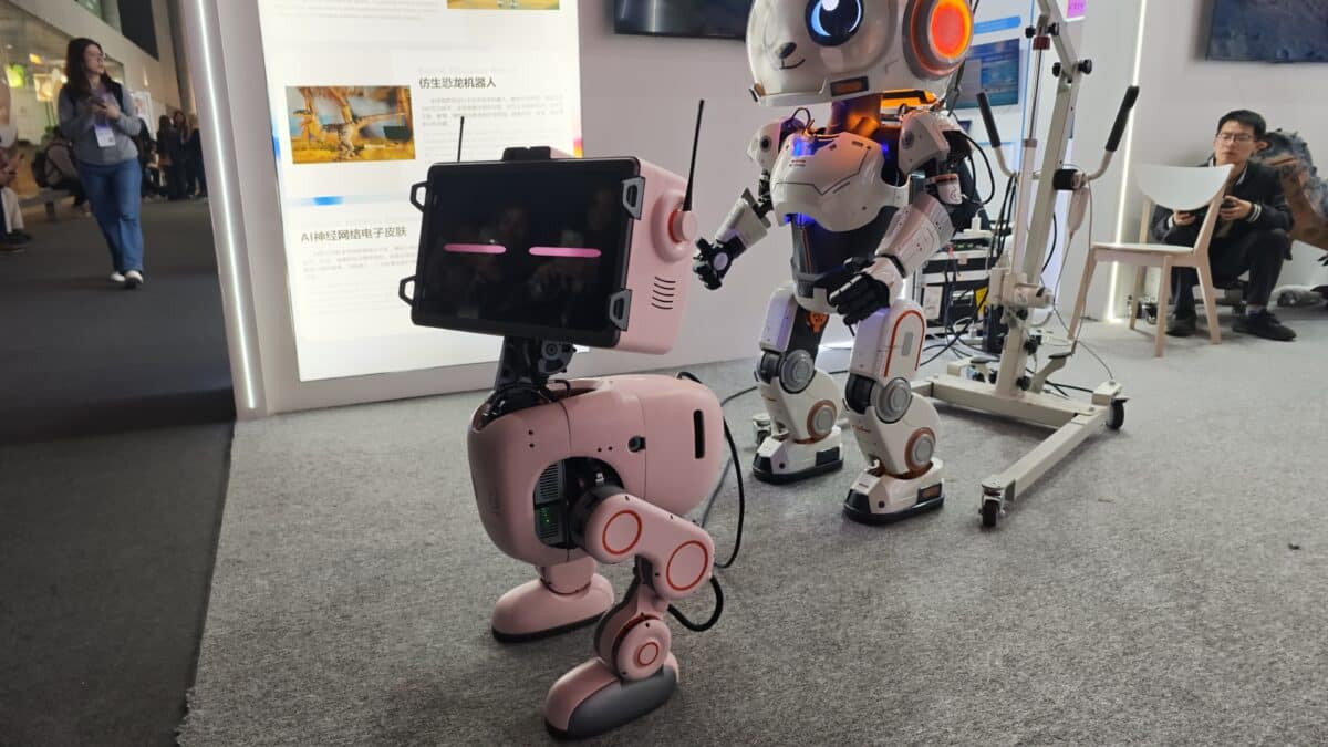 Панда-робот с изкуствен интелект се появи на MWC 2026