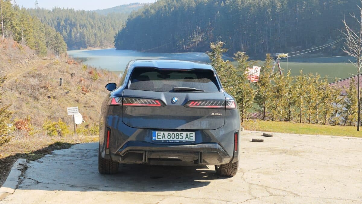 BMW iX3: първи тест на електромобила, с който BMW започва нова ера