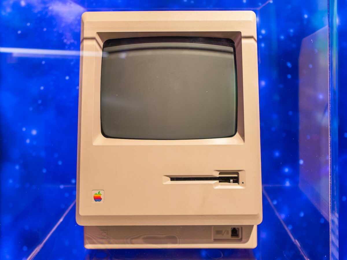 8 емблематични продукта на Apple, които никога няма да бъдат забравени