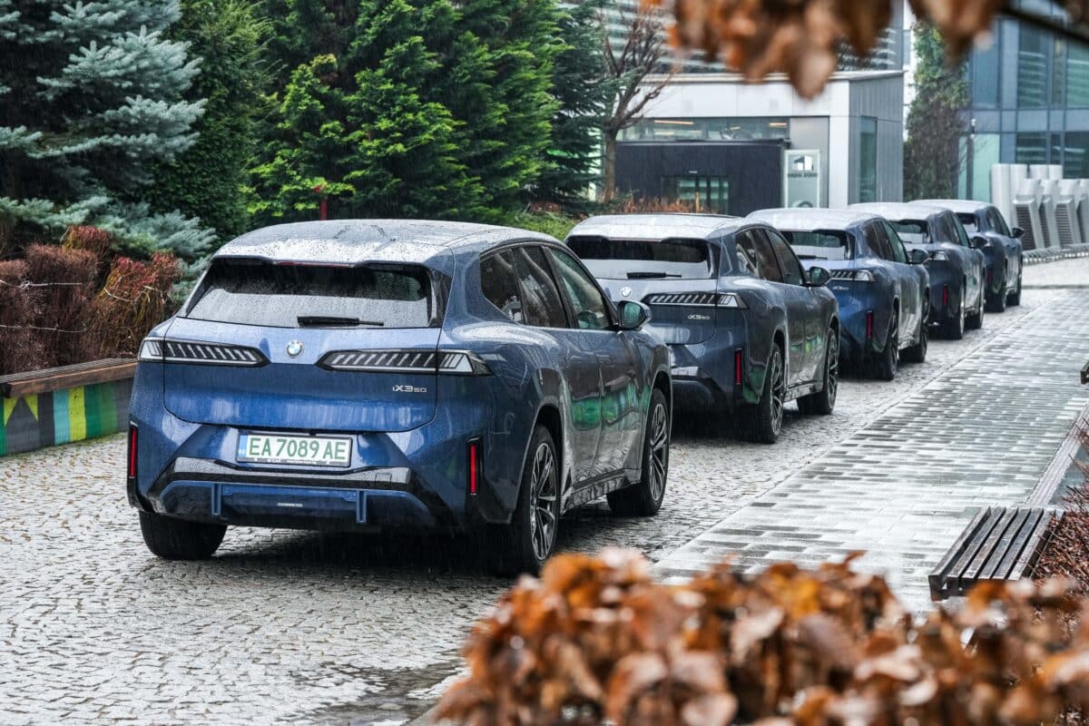 BMW iX3: първи тест на електромобила, с който BMW започва нова ера