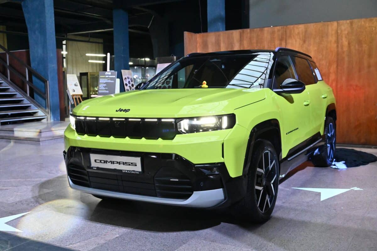 Jeep Compass навлиза в нова ера: електрификация, нова платформа и повече технологии – без компромис с легендарния характер