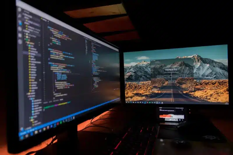 Хакери започнаха да заразяват GitHub с проекти с „невидим“ злонамерен код