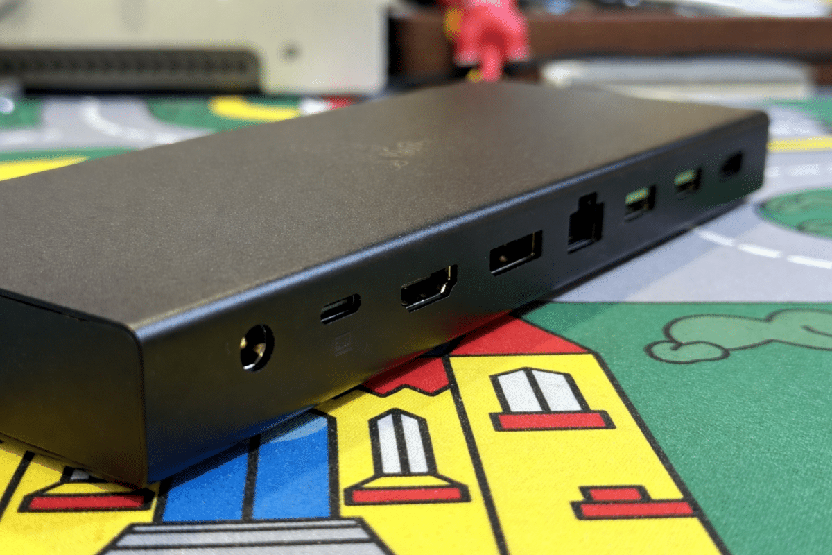 Краят на евтините USB-C кабели: Какво научих, след като преминах към USB4