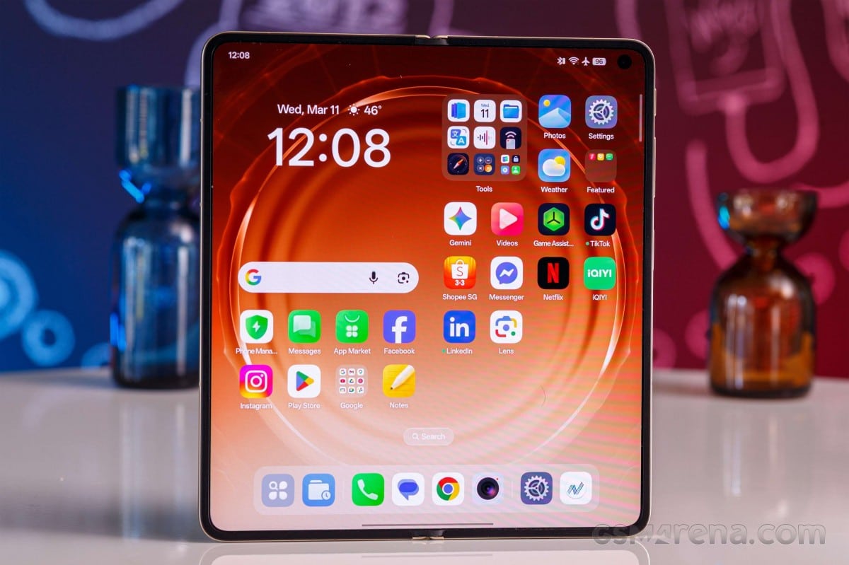 OPPO представи флагманския сгъваем смартфон Find N6 с „незабележима“ гънка на екрана, 200MP камера и 6000 mAh батерия
