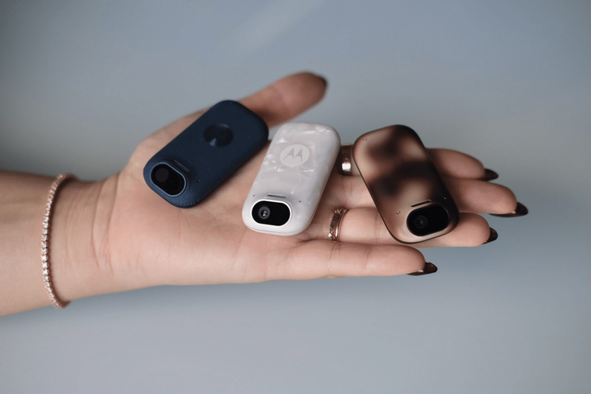 AI герданът на Motorola може да превежда разговори на живо