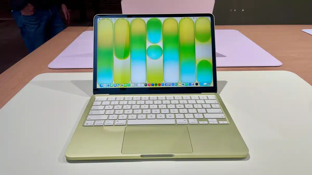 „Един от най-добрите продукти на Apple“: Първите ревюта на MacBook Neo са тук