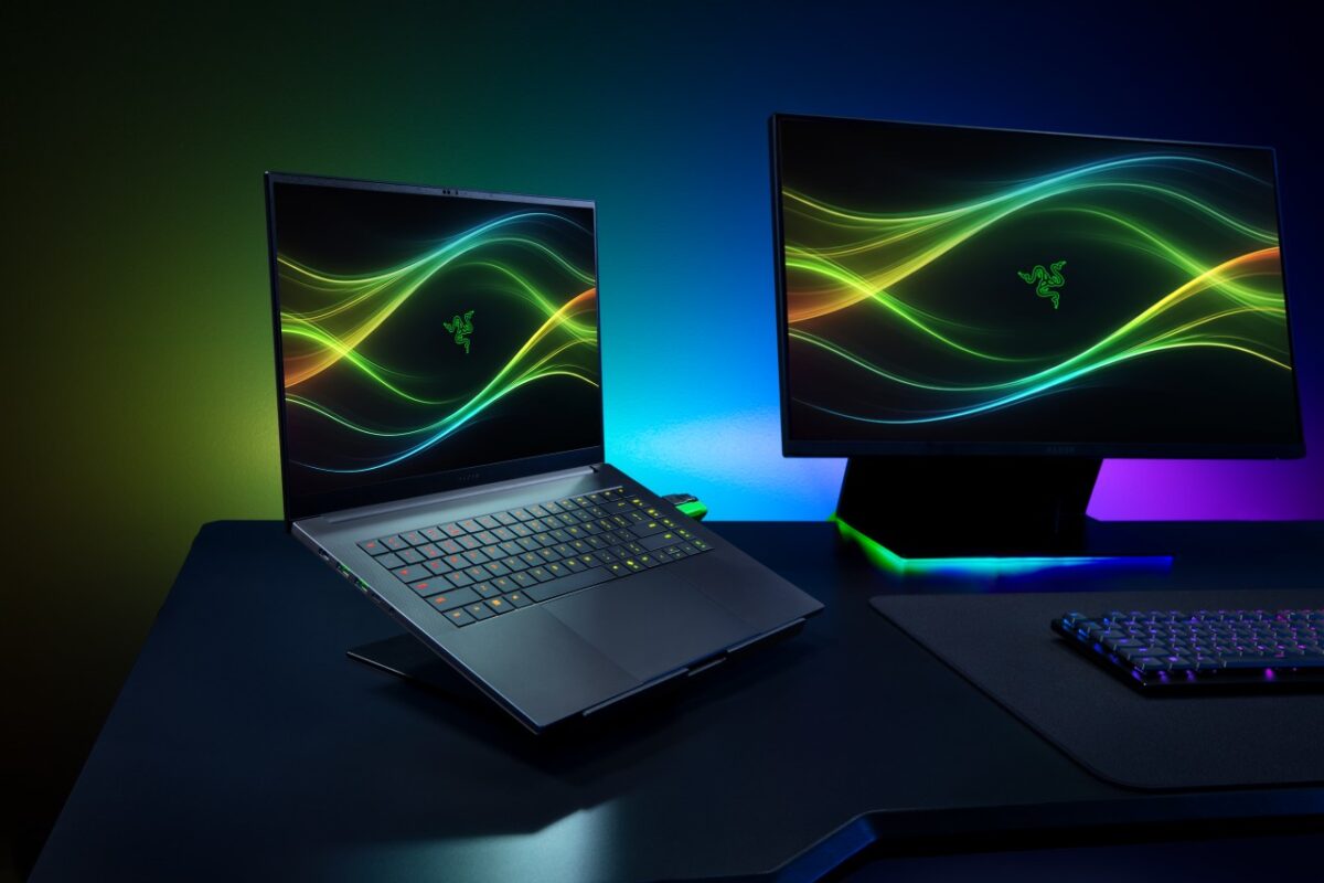 Новият геймърски звяр на Razer е оборудван с процесор Intel Core Ultra 9 386H, видеокарти GeForce RTX 50 и бърза RAM памет