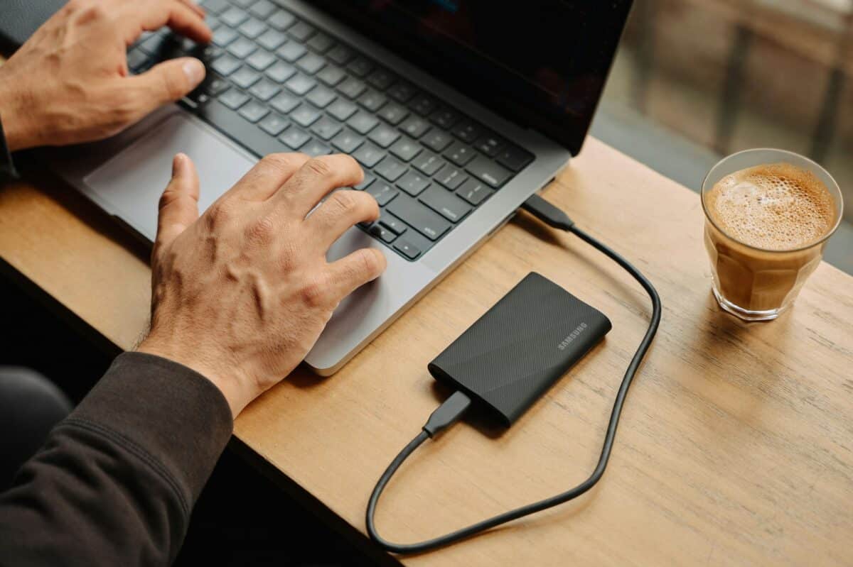 SSD за дистанционна работа: опростяване на работния процес и пестене на време