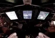 Космически абсурд: В кораба „Орион“ на път към Луната откриха два инсталирани Outlook и нито един не работи