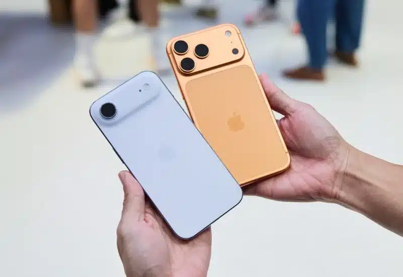 Bloomberg опроверга слуховете за отлагане: Сгъваемият iPhone остава в график за септември 2026