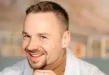 Учените определиха възрастта, в която човек достига пика на щастието