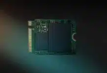 SK hynix започна да доставя първите си SSD дискове, базирани на 321-слойна 3D QLC NAND флаш-памет