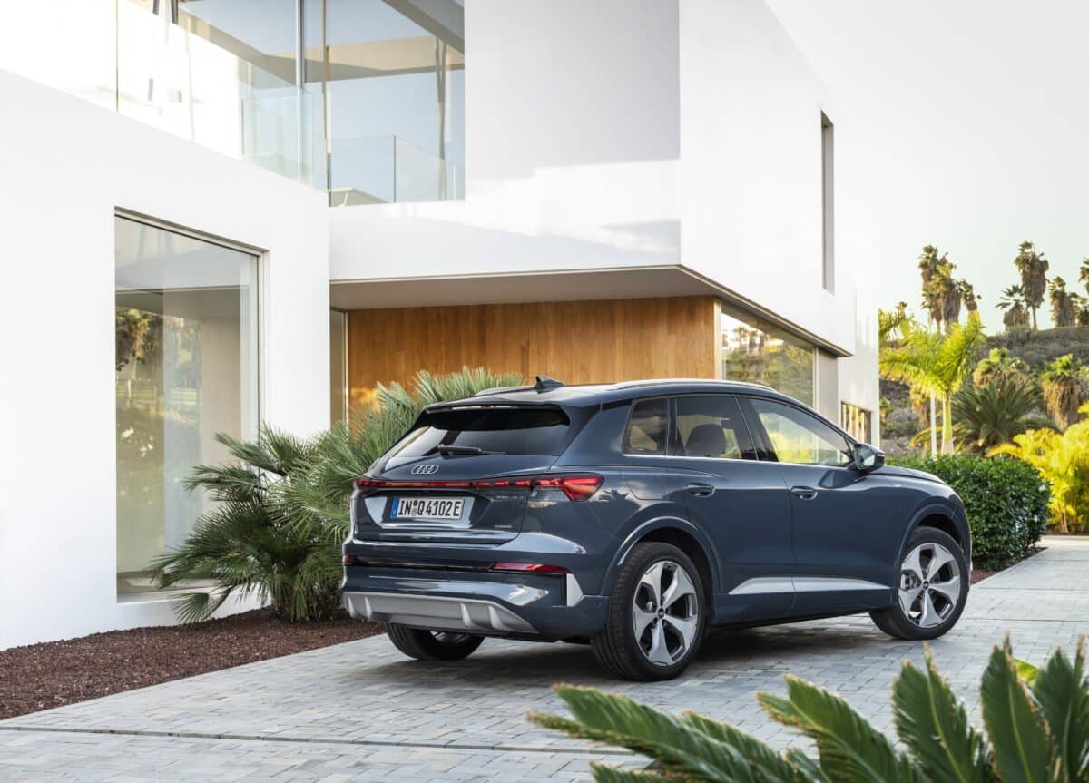 Audi обнови Q4 e-tron, който може да се зарежда за 27 минути