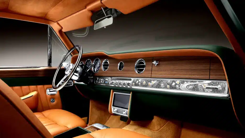 Halcyon връща Corniche, който сега е по-скъп от нов Rolls-Royce