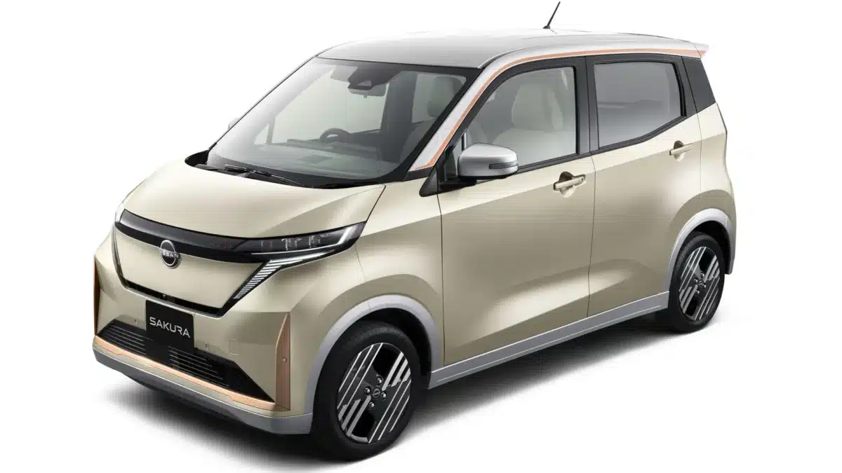 Nissan обнови Sakura преди пускането на новия BYD
