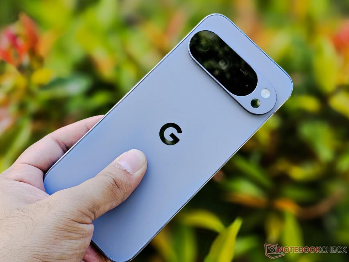 Google потвърди спешен пач за Pixel: Край на рестартирането и бързото изтощаване на батерията