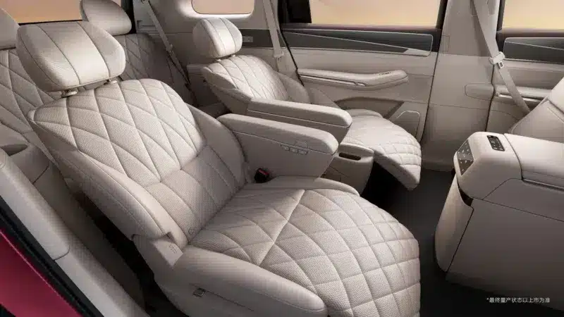 Електромобилът Great Tang на BYD: пробег до 950 км и свръхбързо зареждане