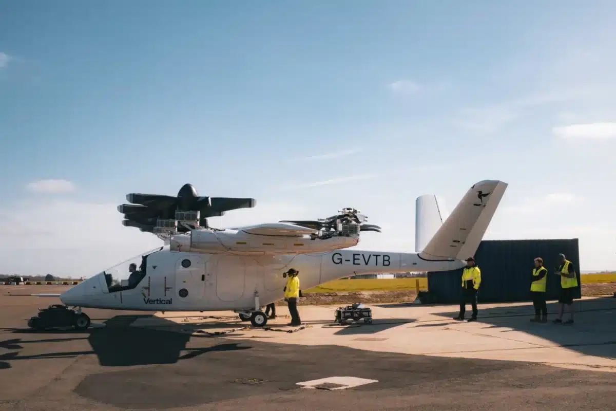 Нова ера в градската авиация: Конвертопланът на Vertical Aerospace изпълни първия си пълен полет
