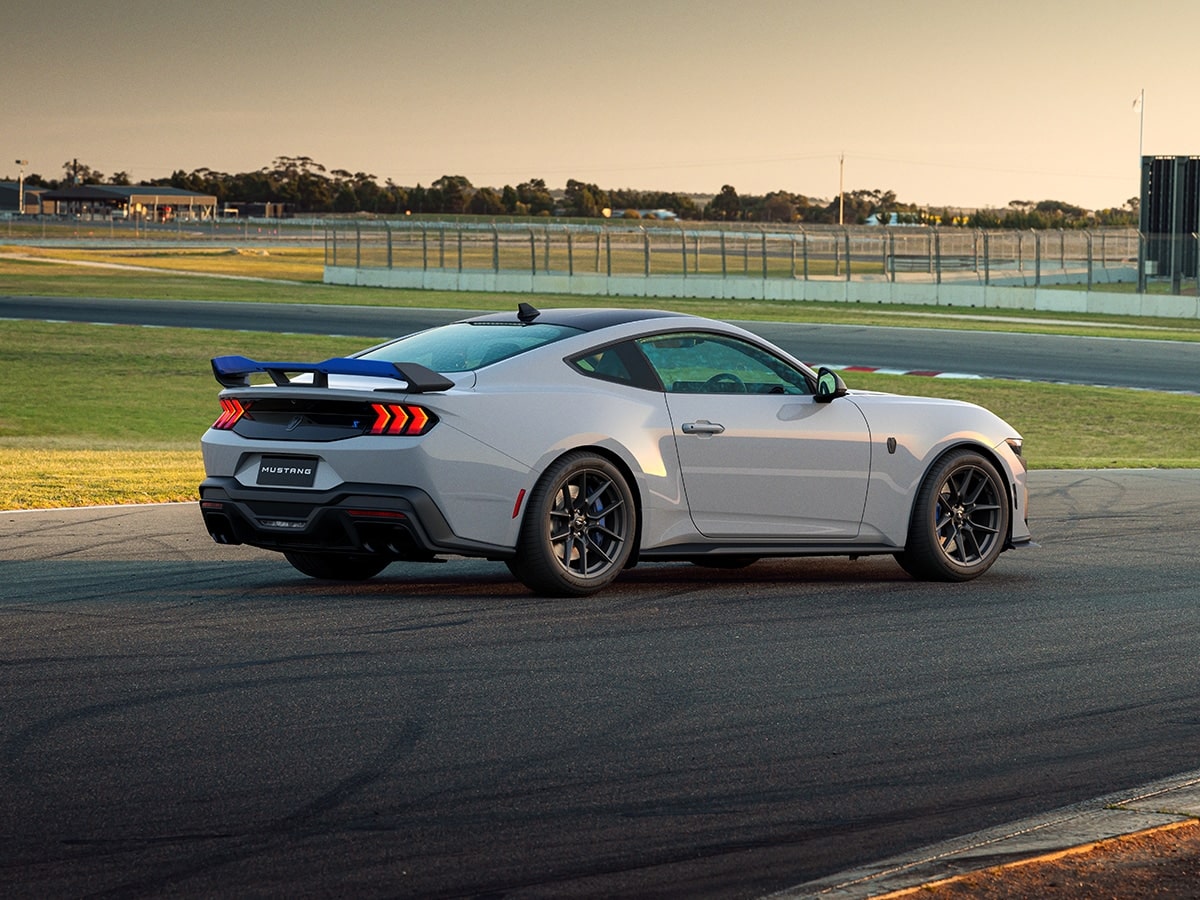 Най-скъпият Mustang на Ford се появи в сътрудничество с Triple Eight Race Engineering