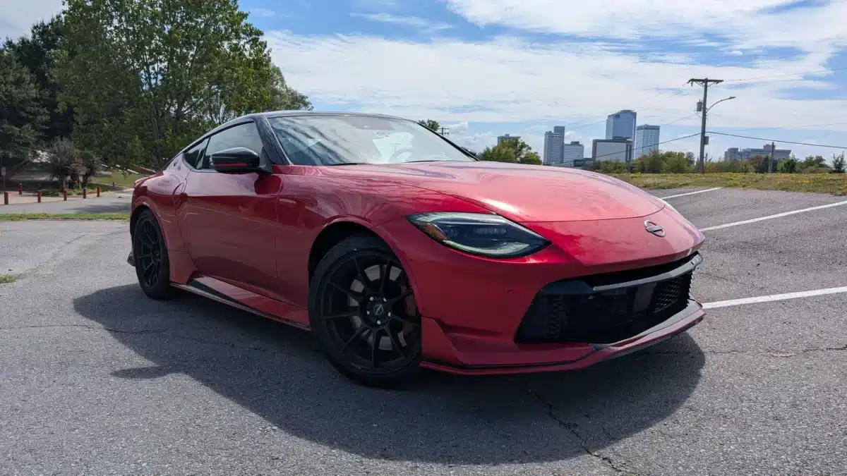Nissan връща Silvia и разпали мечтите на феновете на шофирането