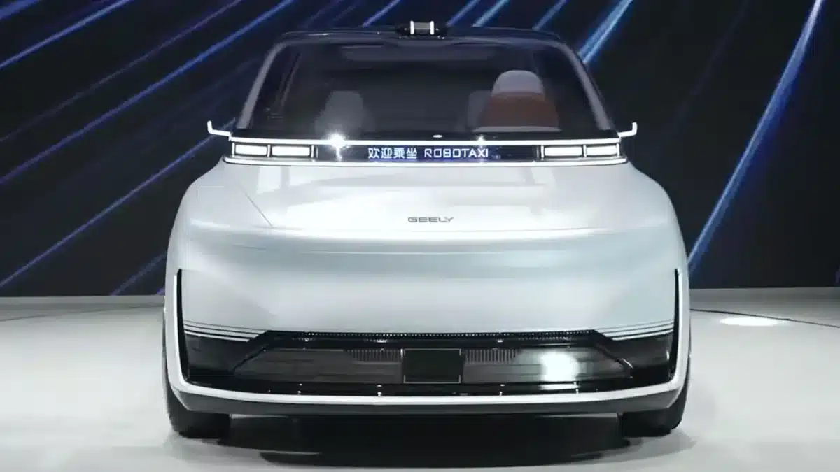 Geely Galaxy A7 изненада с цена, започваща от 300