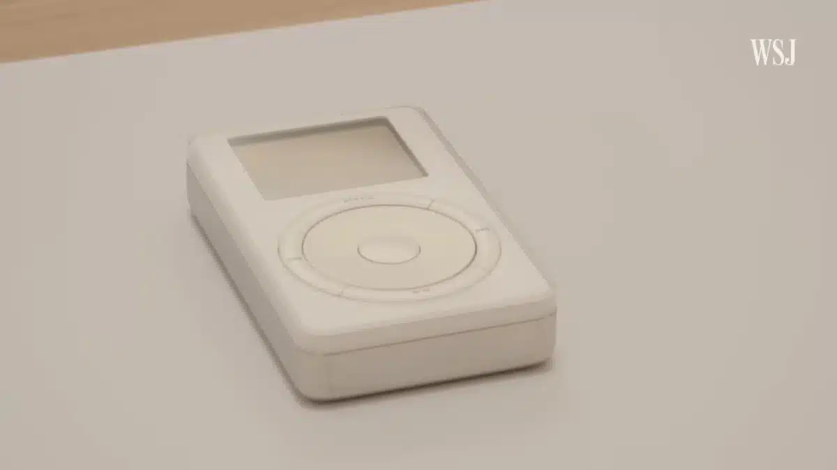 Тим Кук показа неизвестни прототипи на устройства на Apple: „Видях ги за първи път, докато се подготвях за 50-годишнината“