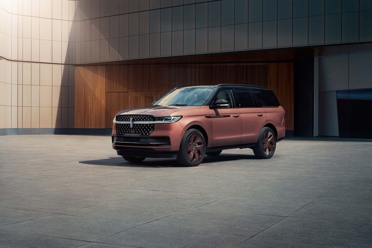 Серена Уилямс получи розов Lincoln Navigator