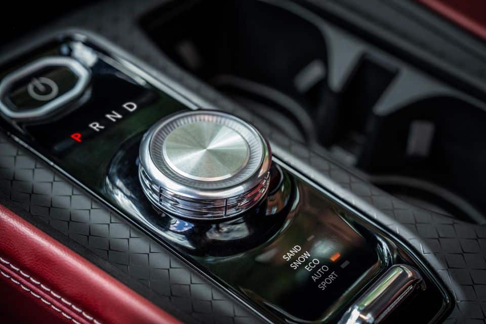 Производството на Jeep Wagoneer S беше замразено до 2027 г.