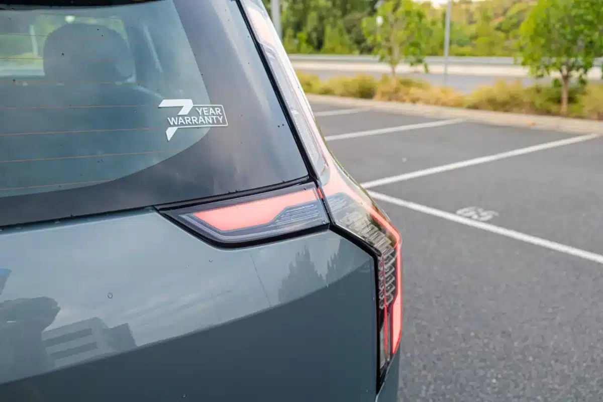 Kia EV9 Earth показа истински характер и не крие слабостите си