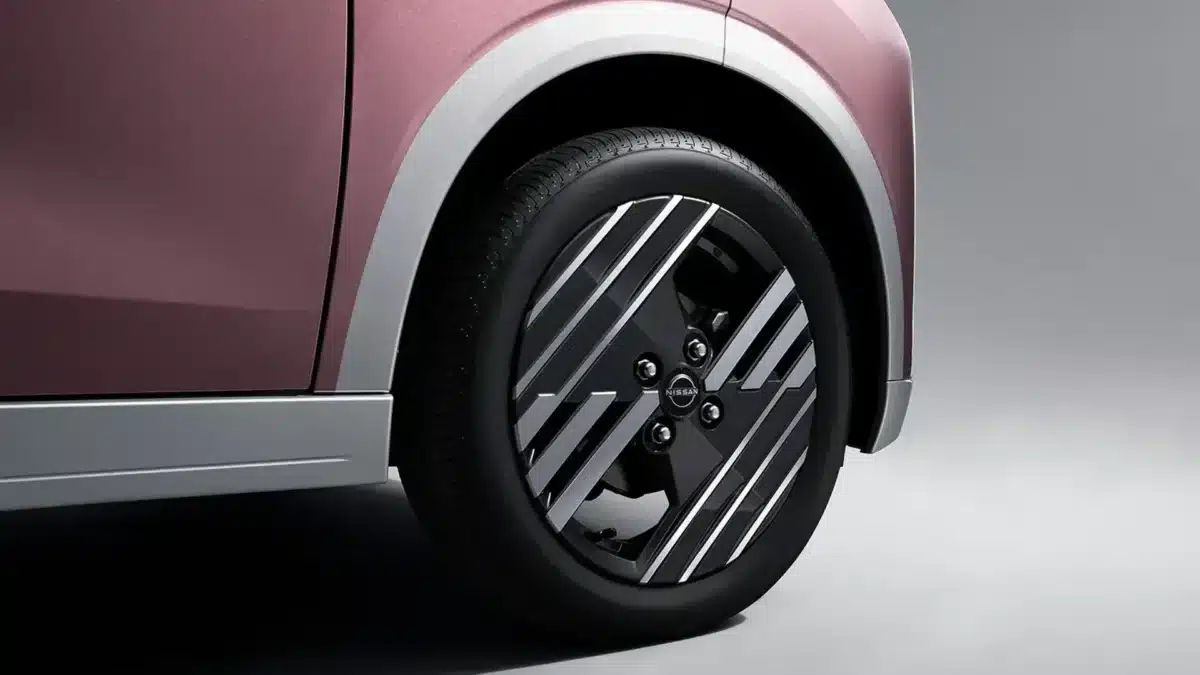 Nissan обнови Sakura преди пускането на новия BYD